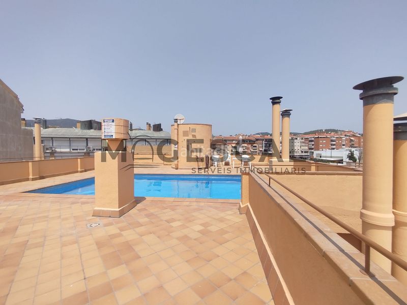 Foto d34e06b0-eed3-441e-acb3-46adde5c80c6. Pis amb calefacció aparcament piscina a Caldes de Montbui