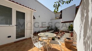 Location Mas  Pi i margall