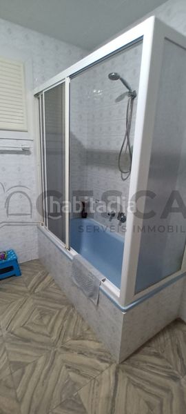 Foto d7192cab-0582-45a0-91e7-2e7d34647727. Pis amb calefacció aparcament a Caldes de Montbui