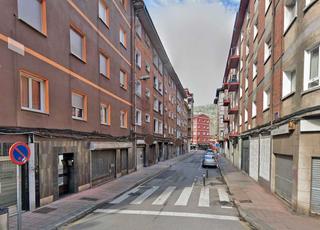 Appartement  Calle antonio machado. Piso en venta, mieres centro, para reformar.