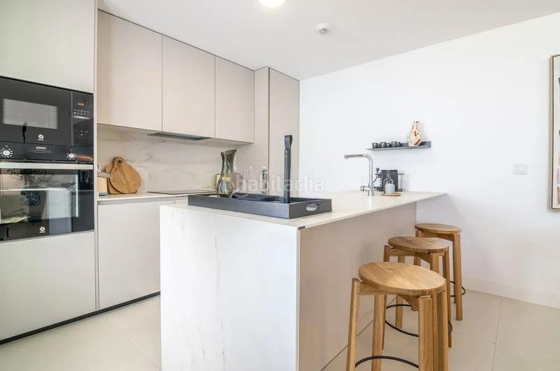 Foto ad03b852-987f-4745-920e-8a20dbb39e7c. Apartamento en calle paula 4201 piso moderno con con vistas al mar en El Higuerón, en Fuengirola