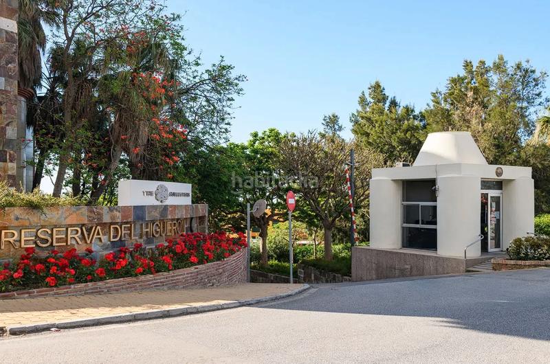 Foto cebfe1af-7e22-45e6-a022-39d624901ba1. Apartamento en calle paula 4201 piso moderno con con vistas al mar en El Higuerón, en Fuengirola