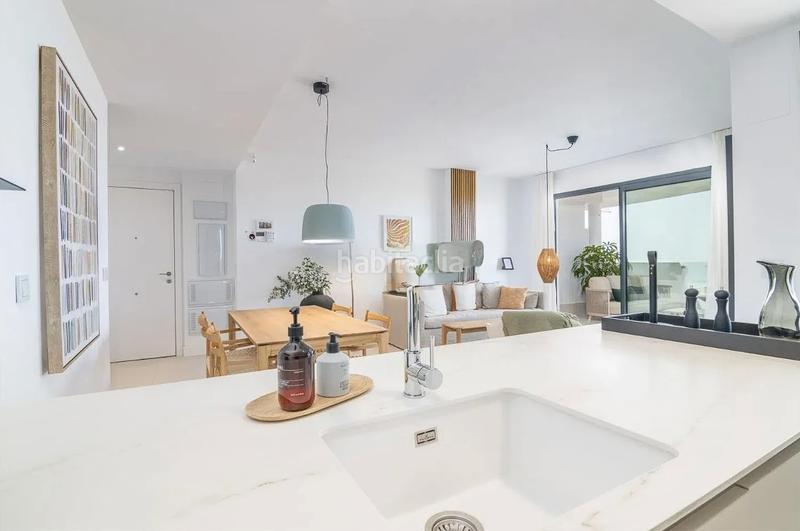 Foto d472296a-954e-4637-9ff9-c4ac6361d685. Apartamento en calle paula 4201 piso moderno con con vistas al mar en El Higuerón, en Fuengirola