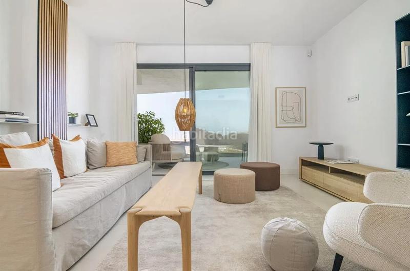 Foto dd36cac1-eafd-4bbd-8096-8df272bb400e. Apartamento en calle paula 4201 piso moderno con con vistas al mar en El Higuerón, en Fuengirola