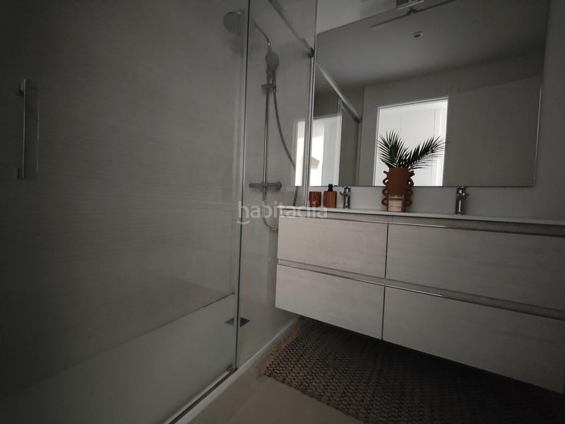 Foto 9af5df45-e712-4e83-a359-d0d9346b76d7. Dúplex en calle islas bermudas 100 dúplex moderno en Cancelada, en Estepona