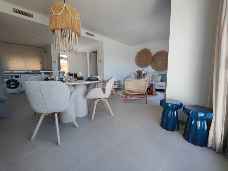 Foto d75894a4-b836-46a7-82e1-5372da1a1ded. Dúplex en calle islas bermudas 100 dúplex moderno en Cancelada, en Estepona