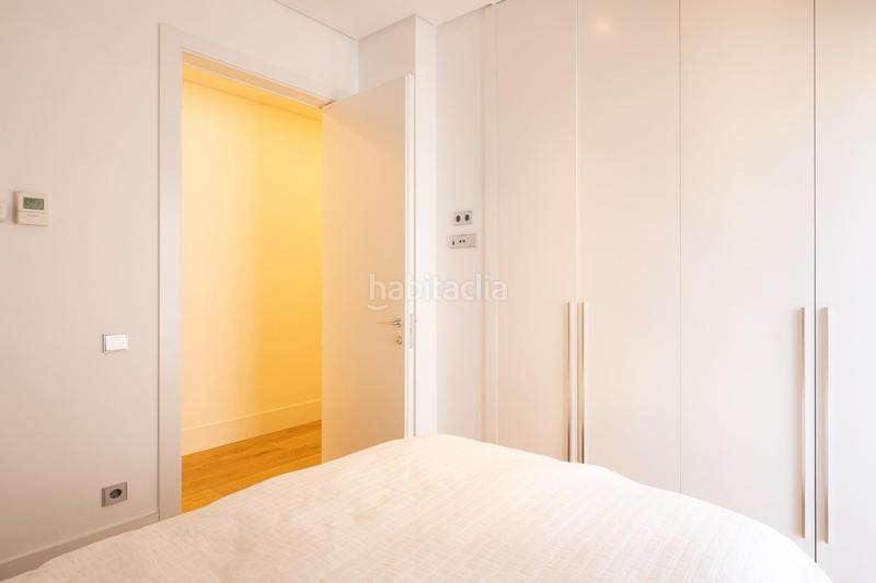 Foto 82c73bab-5150-44a4-99b4-8bcfa9bf3d49. Location appartement avec chauffage parking dans Jerónimos Madrid