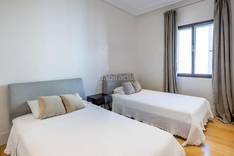 Foto d34c1eac-e51a-48e9-9d3a-f2212e67a938. Location appartement avec chauffage parking dans Jerónimos Madrid