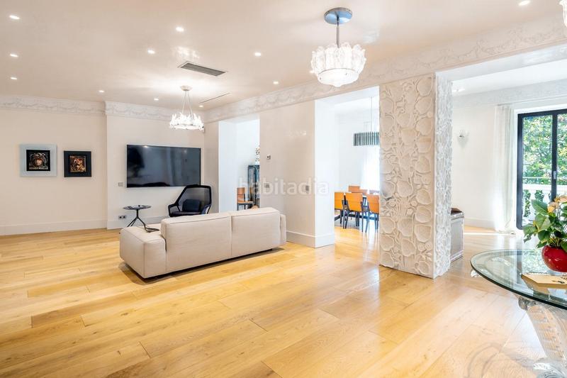 Foto 62fc3a4c-d056-4e97-a61d-4e9221ffb77d. Miete etagenwohnung mit heizung parking in Jerónimos Madrid