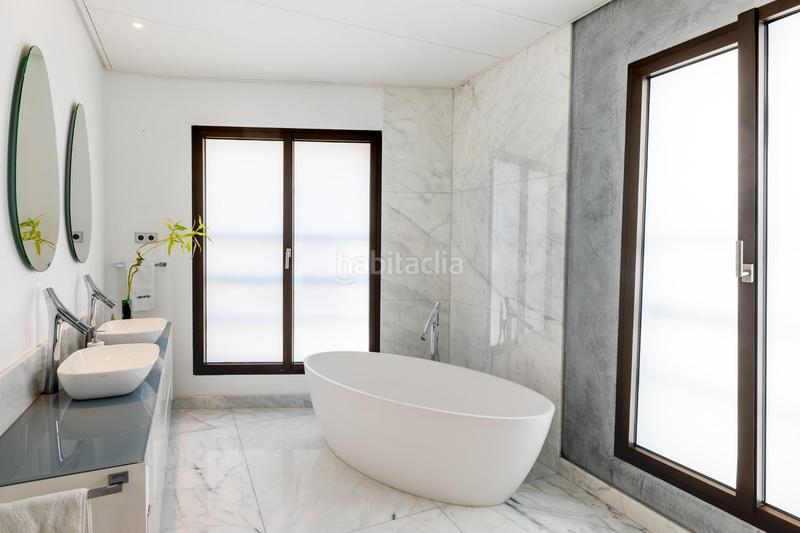 Foto 98df816f-e229-42ef-a6c0-f33ca26e019f. Rent flat with heating parking in Jerónimos Madrid