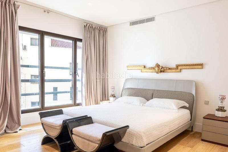 Foto e55ea9af-247b-442d-a3af-fa0c1cd735b0. Rent flat with heating parking in Jerónimos Madrid