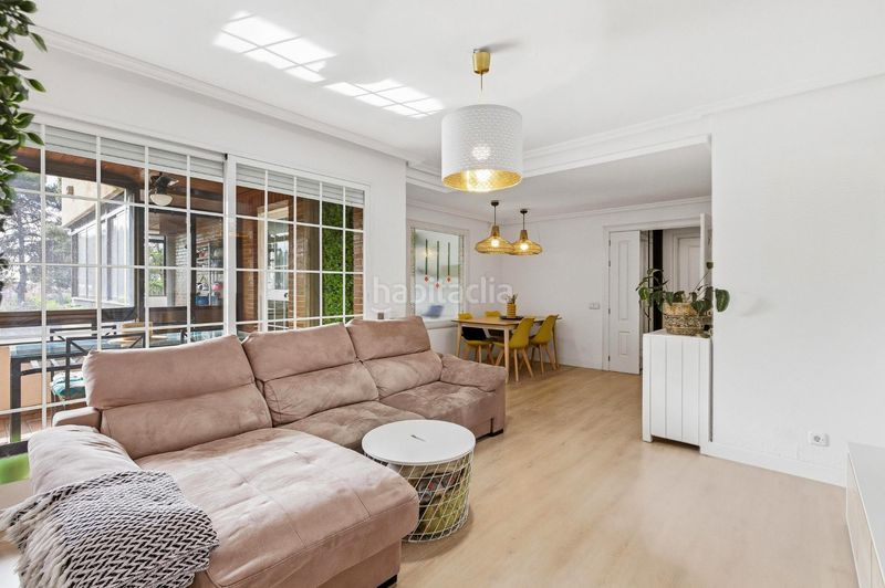 Piso  en  Rejas. Piso reformado con piscina, terraza y zonas comunes junto a cani