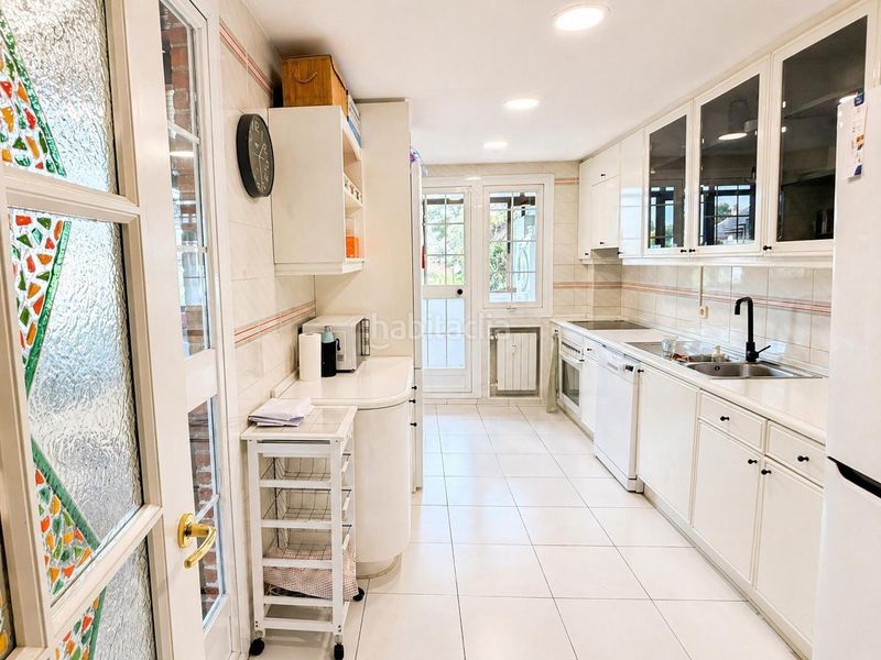 Foto 913475ba-0213-4557-b499-f7493c92c30f. Pis amb piscina a Rejas Madrid