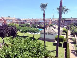 Casa adossada en El Grao. Adosado con piscina en el pinar