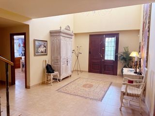 Chalet in Borriol. Aquí te presento en exclusiva esta propiedad construida sobre do