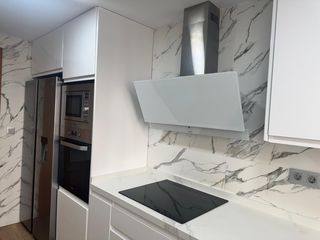 Location Appartement à Plaza Illes Columbretes. Se alquila piso totalmente reformado en primer molí