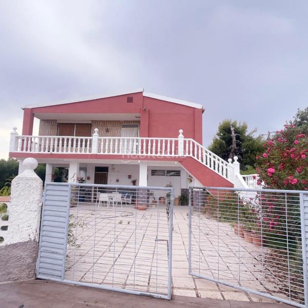 Foto 002eeecb-1f96-4607-835f-2448380660f7. Chalet in El Grao Castellón de la Plana