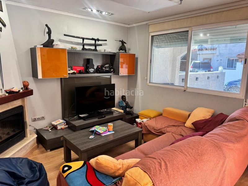 Foto 210f44a0-1bd0-4e15-ad17-3831a269e0b7. Reihenhaus mit parking in Playa-Ben Afeli Almazora / Almassora