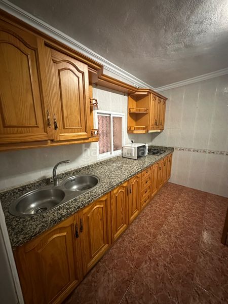 Foto e8be9703-6c34-4646-963f-862f7bcb9209. Casa adossada a Iznate