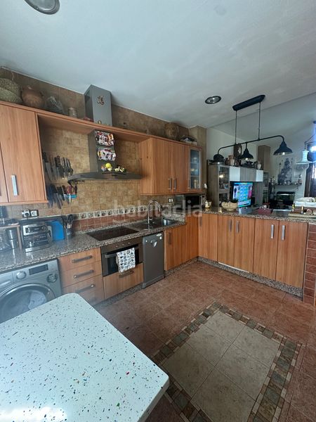 Foto 14bb41e7-3781-4987-8660-891e19279078. Casa adossada amb aparcament a Riogordo