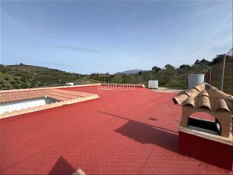 Foto 5543f943-f7d2-4e3d-b90a-e3feafc2f628. Casale con camino parcheggio in Almayate Bajo
