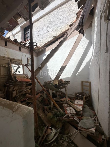 Foto d803272c-aeb3-4542-b703-ae41f2f850bf. Casa aparellada a Benamargosa