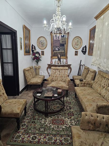 Foto 4460572a-3752-4e70-b3b2-444445bb9cee. Casa amb xemeneia a Benamocarra