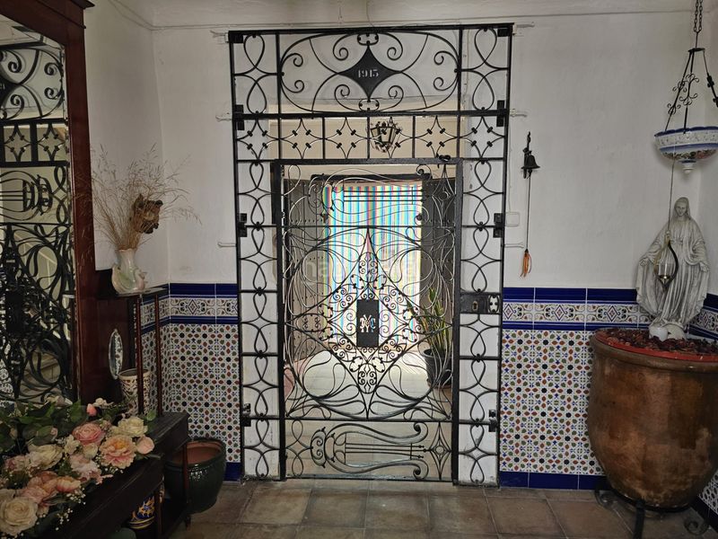 Foto 782856a1-bfc5-41d8-b8da-9bc03e4b733a. Casa amb xemeneia a Benamocarra