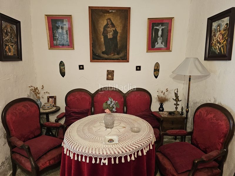 Foto f75da92f-95a8-4514-89d0-bc994df01ebe. Casa amb xemeneia a Benamocarra