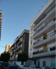 Appartement à Centro. Amplio piso en el corazón de torre del mar