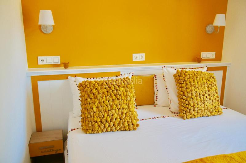 Foto 7b4e1fde-b868-494a-9ceb-354313325caf. Edifici amb piscina a Comares