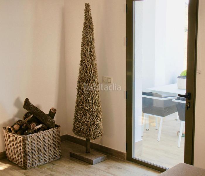 Foto 902dc1d4-6d19-43a0-ab33-e61994f6b842. Edifici amb piscina a Comares