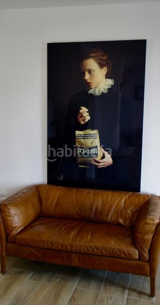 Foto c3d33392-4694-4b64-bb5d-8e6f746d8dc2. Edifici amb piscina a Comares