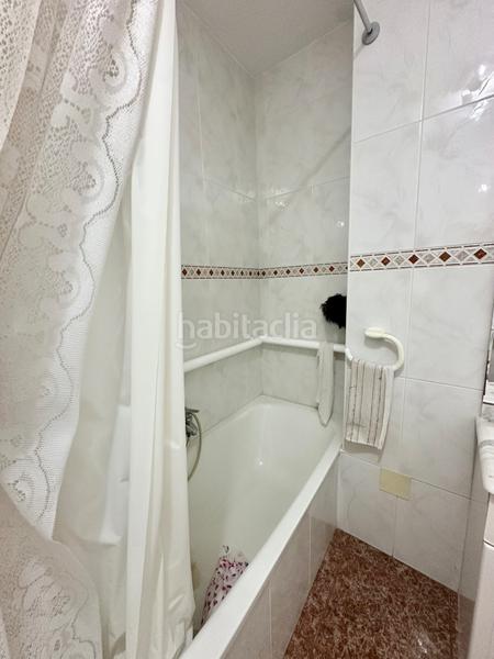 Foto 30ff9930-9a1c-4b54-be93-6aba152cc5a5. Casa aparellada a Benamargosa