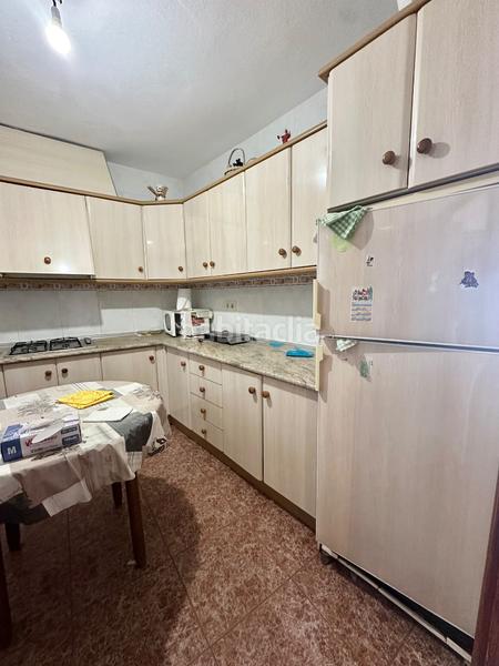 Foto c0488111-b8ce-4e43-9ef0-36acea326720. Casa aparellada a Benamargosa