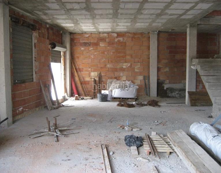 Foto 01007d95-dc2f-4170-b76d-0b379775457b. Casa adosada adosado en construcción en Benamocarra