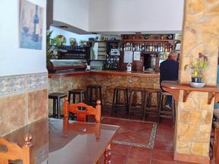 Local commercial  Calle alcalde josé herrera. Local de 90m2 en buena zona de vélez-málaga