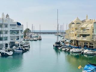 Pis a Solymar. Piso de 160m2 en puerto marina ???