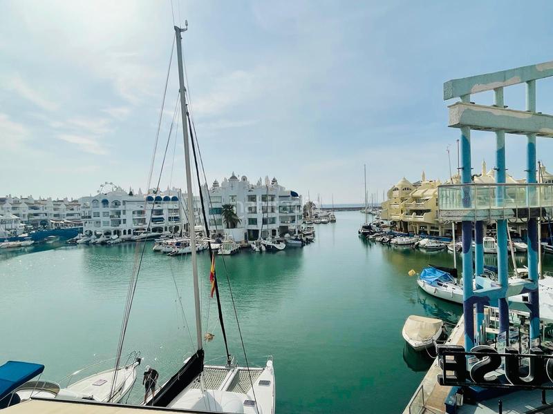 Foto d45d1a89-9e16-4257-a787-f462faf434b7. Piso  de 160m2 en puerto marina ??? en Solymar Benalmádena
