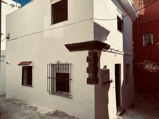 Casa en La Granja - La Colina - Los Pastores. Casa en el cobre