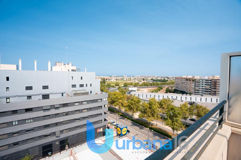 Foto fd7c3c0d-93bb-448b-937f-c5491b20ca7d. Piccolo appartamento in calle josé chabás bordehore 3 in Valencia