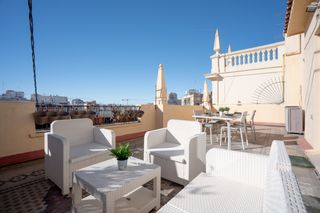 �tic en Carrer de russafa 21. Exclusivo �tico en el centro de valencia con terraza, luz excepc
