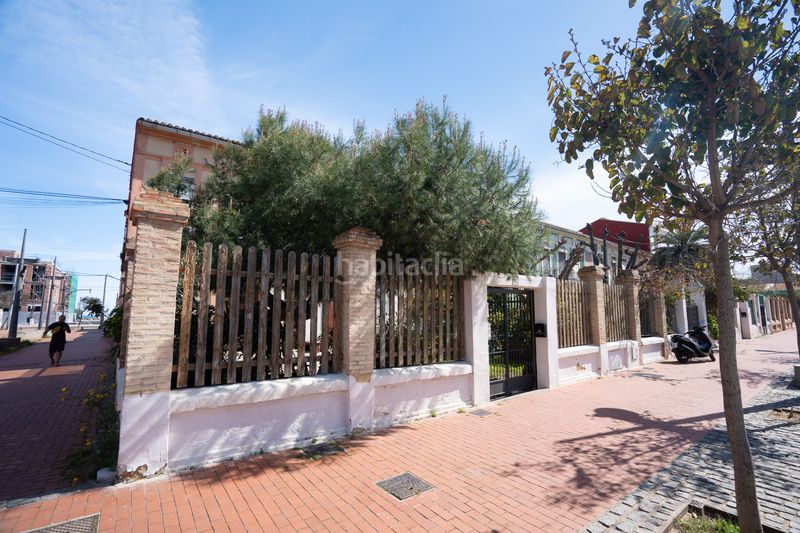 Foto e525adb6-bf54-4388-90ce-b31a775bfdb8. Piso en carrer de les drassanes 32 vivienda con esencia mediterránea a pasos del mar. en Valencia