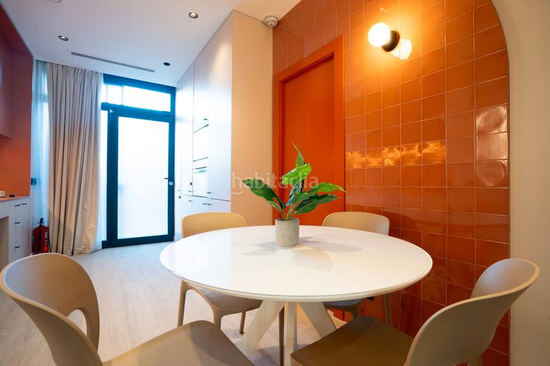 Foto 0401b4bf-6bd5-4539-ab81-fbc7ce1061f6. Apartment in carrer d'alacant 23 in Russafa Valencia