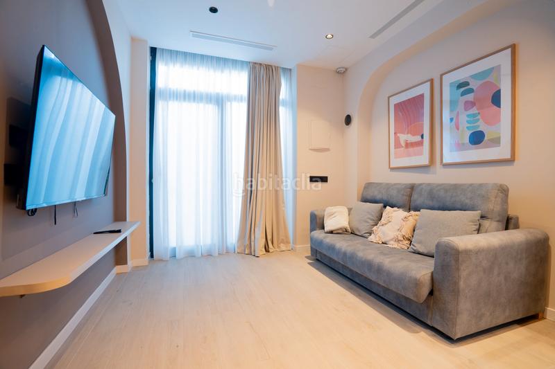 Foto f1d4faef-87b9-4fb1-835c-6148152d688b. Apartment in carrer d'alacant 23 in Russafa Valencia