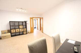 Appartement  Carrer garbinet. Piso en zona pla carolinas