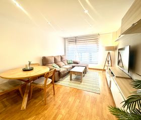 Appartement  Calle aguado 5. Piso  totalmente reformado a un paso de playa san lorenzo