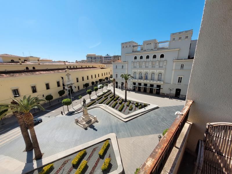 Foto c6fbe265-441e-49ea-8882-d09e16f8e11c. Appartamento con riscaldamento in Casco Antiguo Badajoz