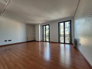 Miete Etagenwohnung in Calle prim 48. Se alquila sin muebles