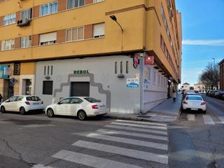 Miete Geschäftsraum in Calle nuestra señora de guadalupe 22. Local acondicionado